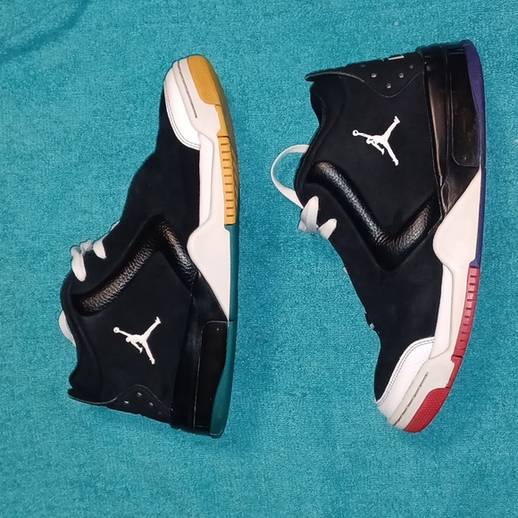 Jordans - Picture 2 of 4